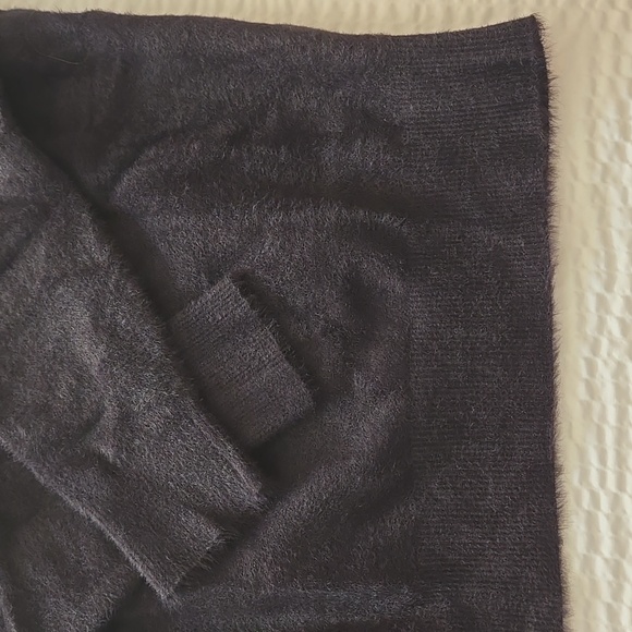 Whitney x Gymshark Sweater - Picture 3 of 4